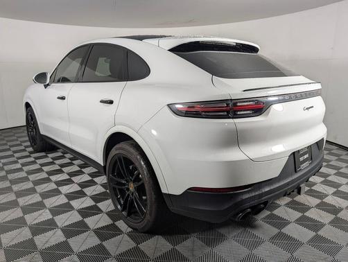 White 2023 Porsche Cayenne Platinum Edition