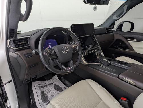 2024 Lexus LX 600 Luxury