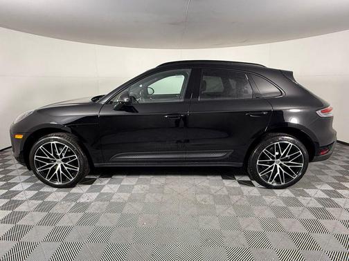 2025 Porsche Macan 2.0T