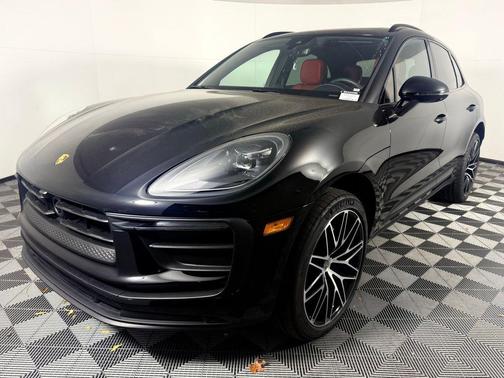 2025 Porsche Macan 2.0T