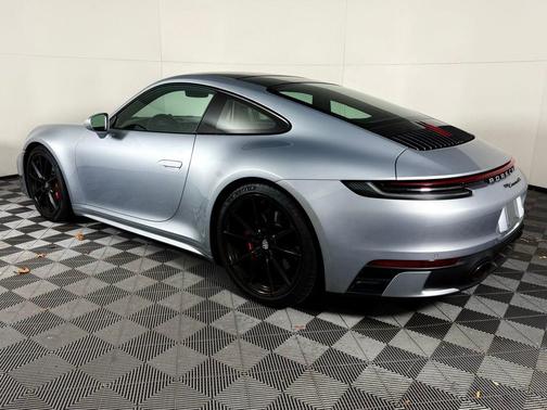 2020 Porsche 911 Carrera 4S