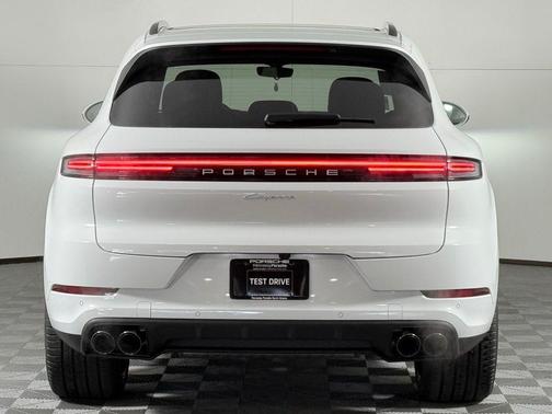 2025 Porsche Cayenne Cayenne