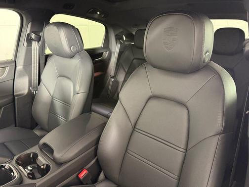2025 Porsche Cayenne Cayenne