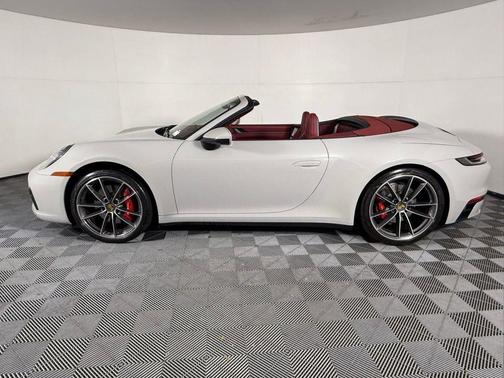 2022 Porsche 911 Carrera 4S Cabriolet