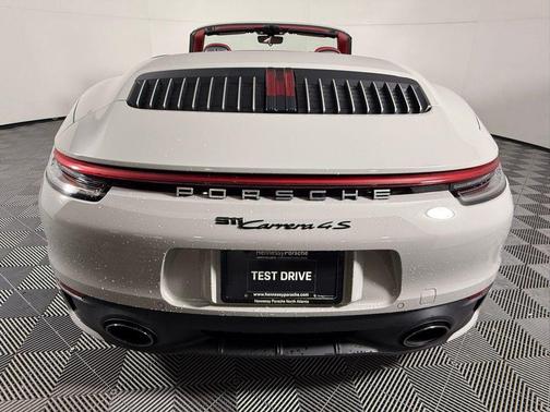 2022 Porsche 911 Carrera 4S Cabriolet