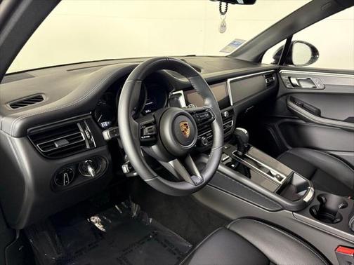 2024 Porsche Macan GTS