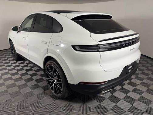 2026 Porsche Cayenne E-Hybrid