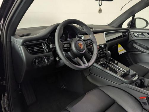 Jet Black 2026 Porsche Macan Macan