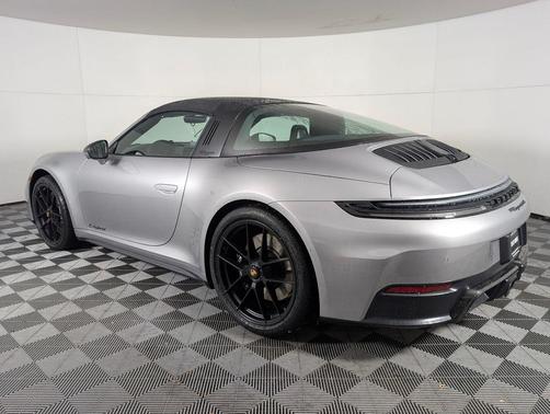 2026 Porsche 911 Targa 4 GTS