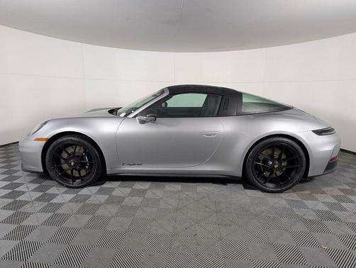 2026 Porsche 911 Targa 4 GTS