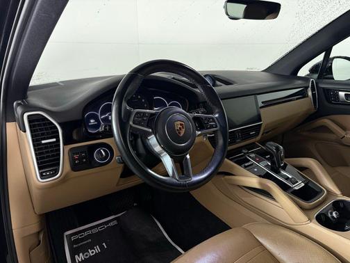 2019 Porsche Cayenne Cayenne