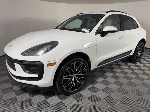 2025 Porsche Macan 2.0T
