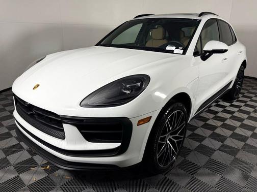 2025 Porsche Macan 2.0T