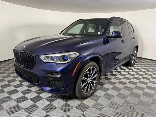 2022 BMW X5 M50i