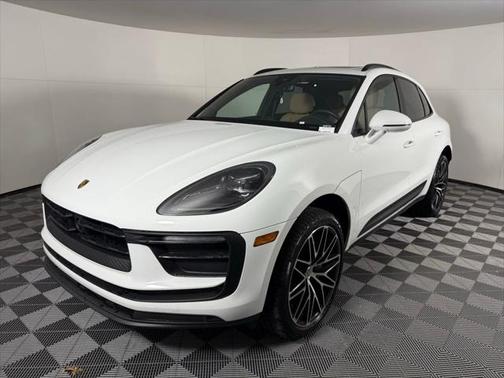 2024 Porsche Macan Base