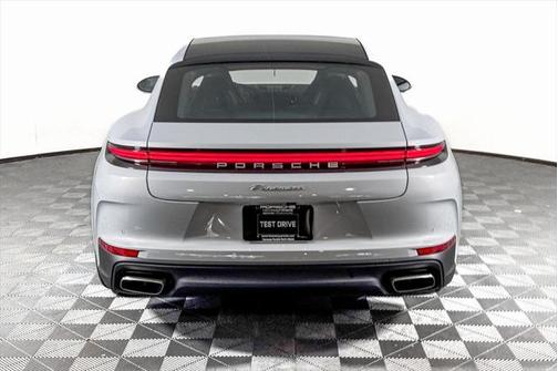 2024 Porsche Panamera Hatchback