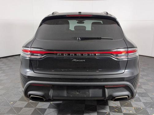 2024 Porsche Macan T