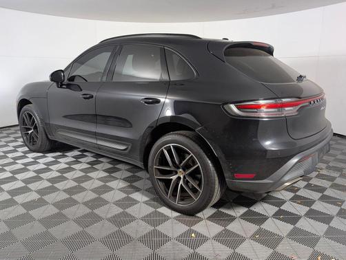 2024 Porsche Macan T