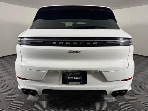 2025 Porsche Cayenne E-Hybrid S