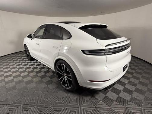 2025 Porsche Cayenne E-Hybrid S