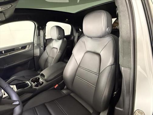 2025 Porsche Cayenne E-Hybrid S