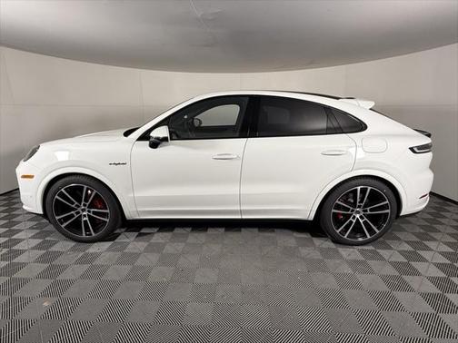 2025 Porsche Cayenne E-Hybrid S