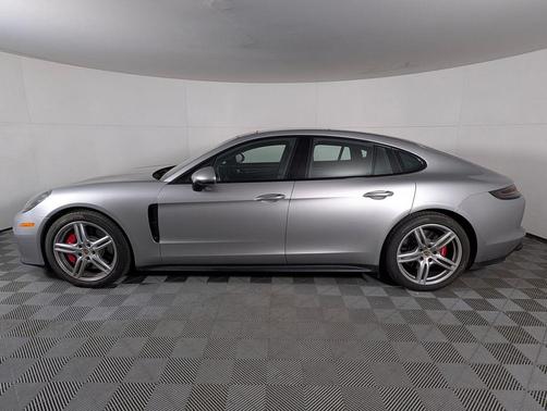 GT Silver Metallic 2020 Porsche Panamera GTS