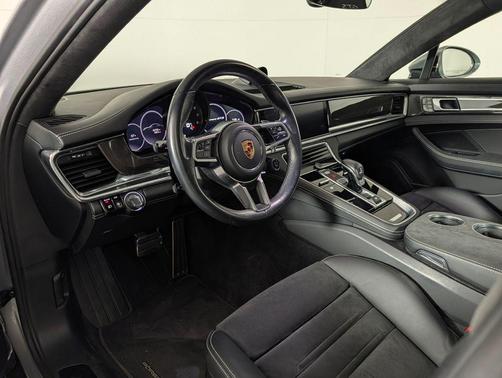 GT Silver Metallic 2020 Porsche Panamera GTS
