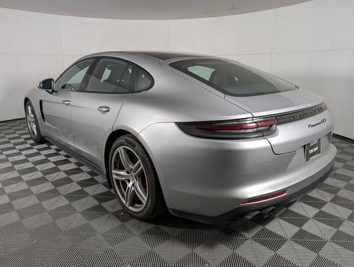 GT Silver Metallic 2020 Porsche Panamera GTS