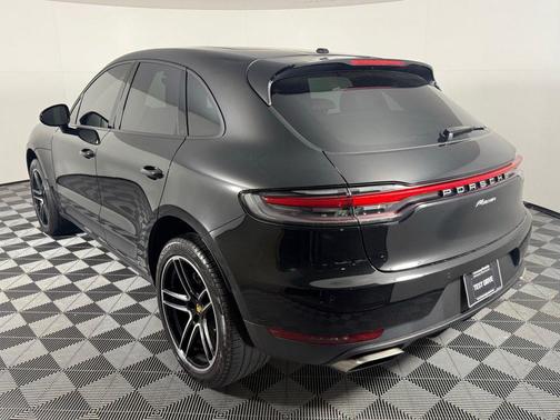 2020 Porsche Macan 2.0T