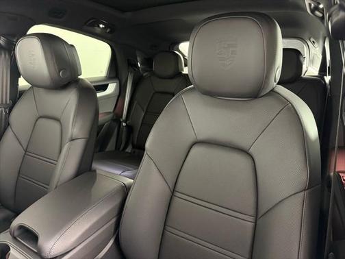 2025 Porsche Cayenne