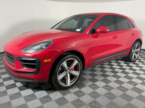 2022 Porsche Macan S