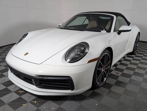2020 Porsche 911 Carrera 4S Cabriolet