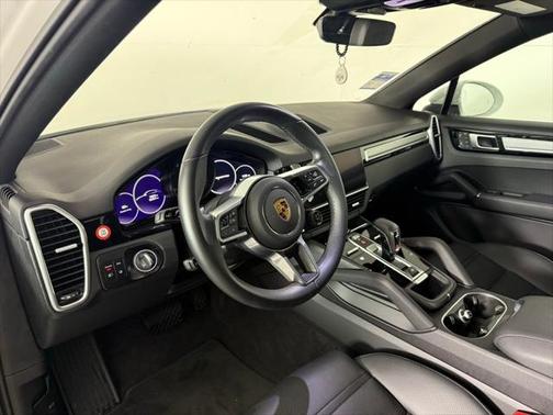 2022 Porsche Cayenne Platinum Edition
