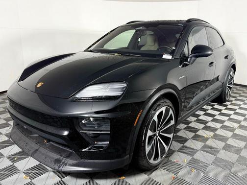 2024 Porsche Macan 4