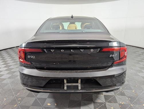 2024 Volvo S90 B6 Ultimate