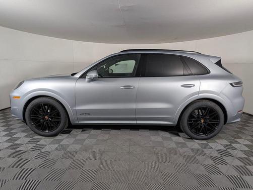 2026 Porsche Cayenne GTS