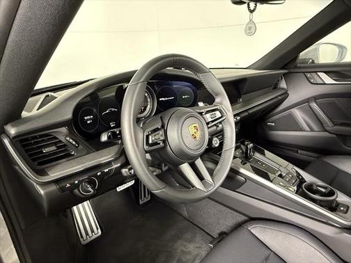 2024 Porsche 911 Carrera