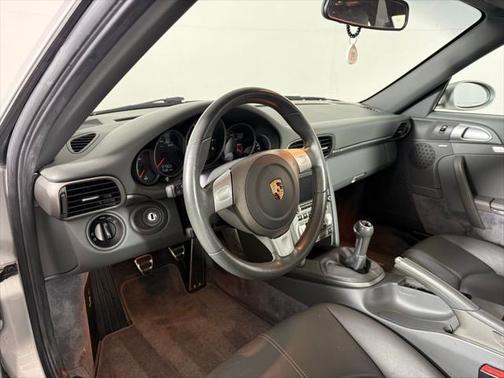 2005 Porsche 911 Carrera