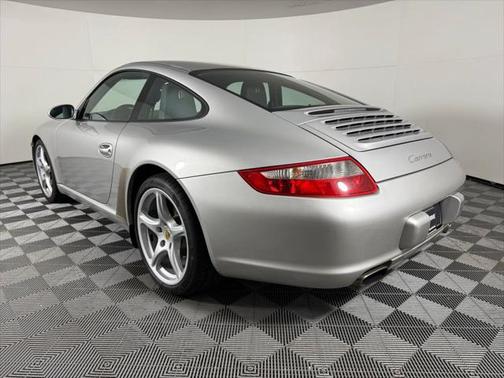 2005 Porsche 911 Carrera