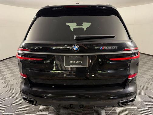 2025 BMW X7 M60i