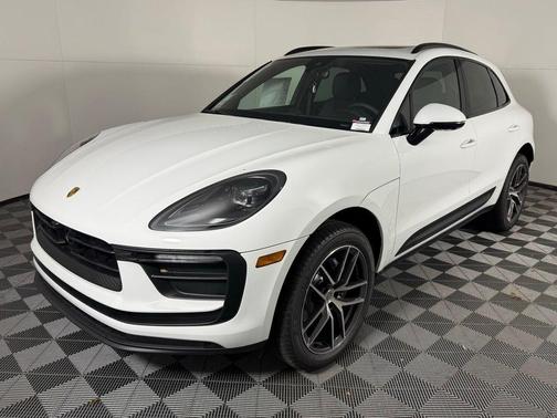 2026 Porsche Macan 