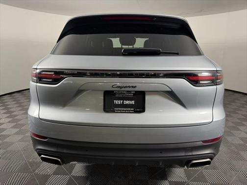 2022 Porsche Cayenne Platinum Edition