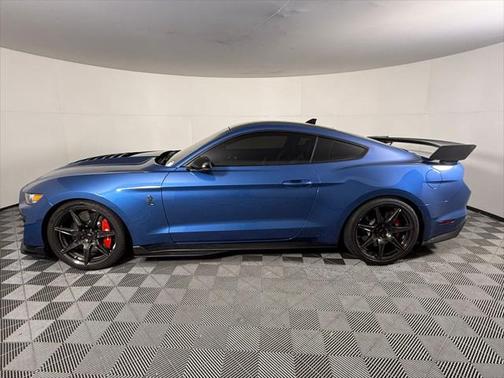 2021 Ford Shelby GT500 Base