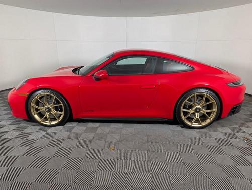 2022 Porsche 911 Carrera GTS