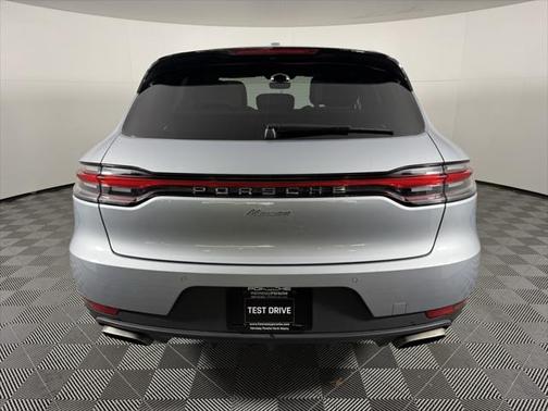 2021 Porsche Macan Base
