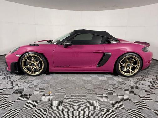 2024 Porsche 718 Spyder RS