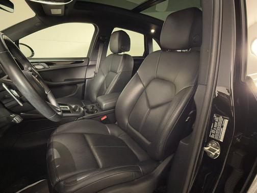 2023 Porsche Macan S