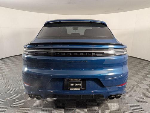 2026 Porsche Cayenne GTS