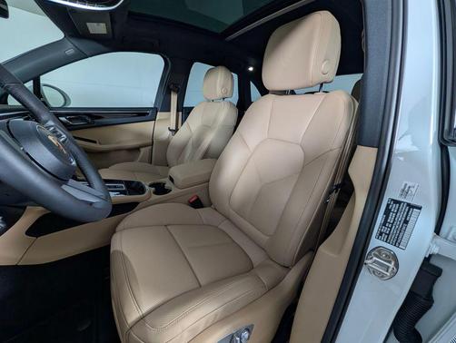2025 Porsche Macan 2.0T